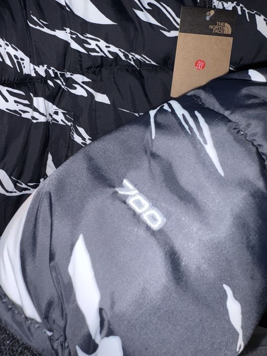 Geacă XXL The North Face negru neagră gri alb zebra noua nepurtata