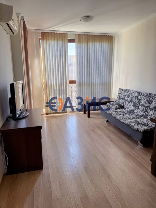 Продава се Двустаен апартамент в к.к. Слънчев бряг - 59 кв.м за 1111 €/кв.м - Снимка #3