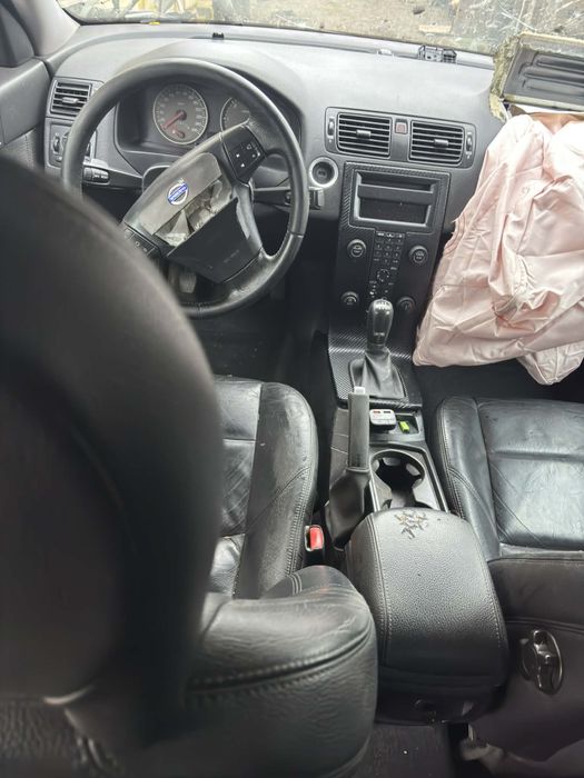 Vand sau dezmembrez volvo