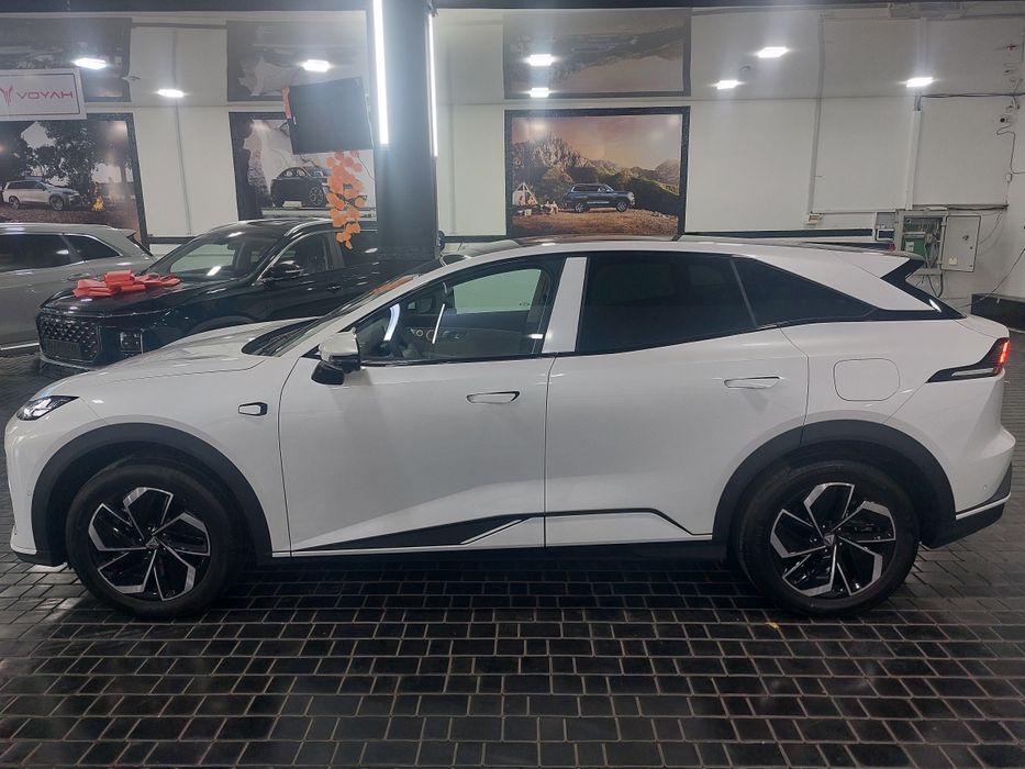 Deepal s07 230 Ultra (XTR auto salon)