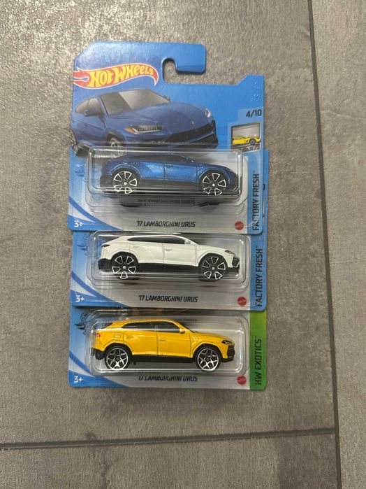 Hot Wheels - Nissan/Bmw/Roadkill