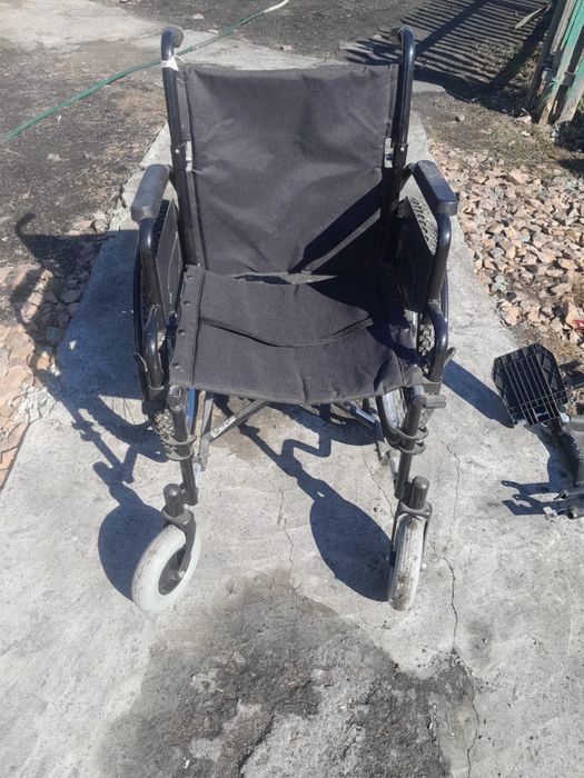 Инвалидная коляска