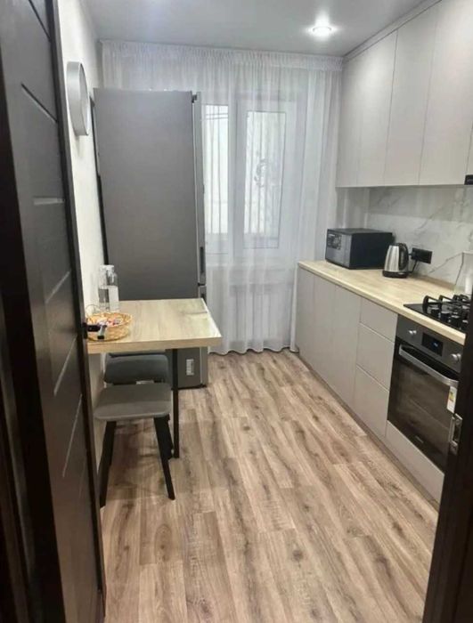 Продам 2-х комнатную квартиру в центре города