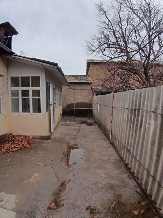 Чирчик ш. Троицк 18-мактаб 4 сотих 4х ховли