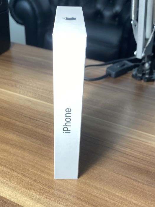 iPhone 16e• 128 GB • Black