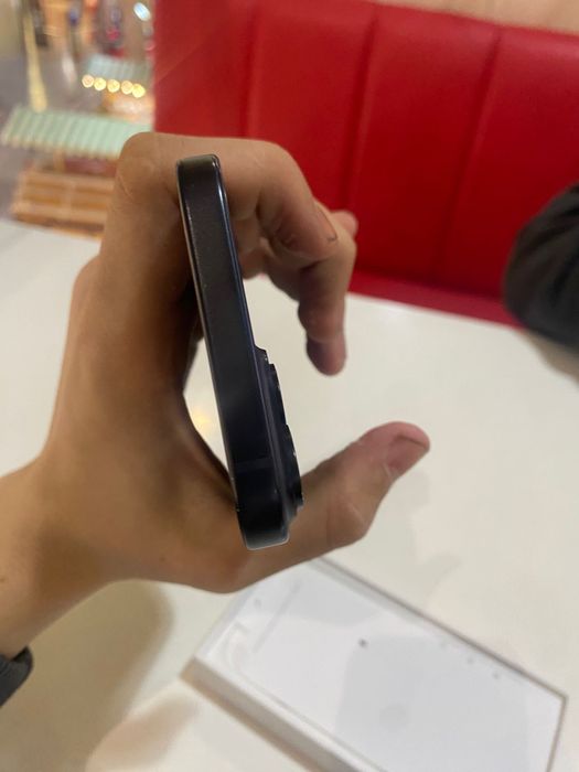 Продам айфон 15 128 гб