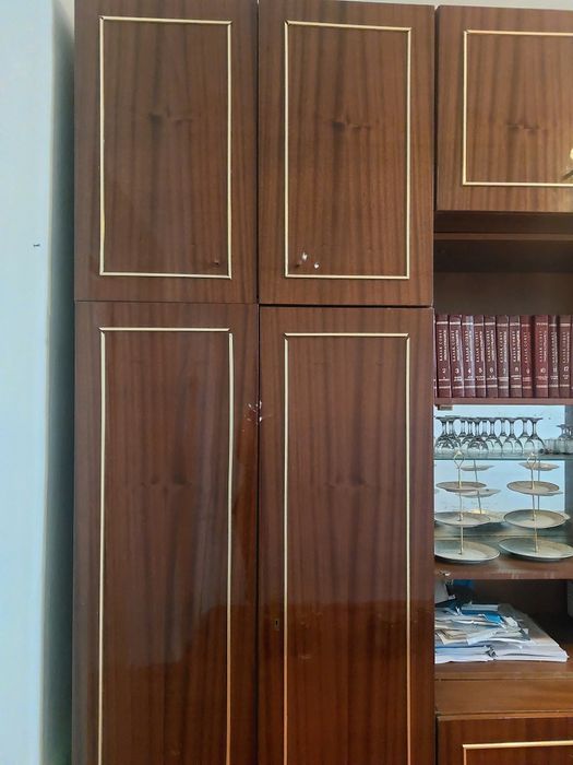 Стенка мебель универсальная