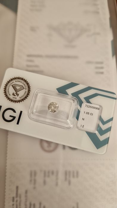 OFERTA! Cadoul perfect! Diamant natural cu certificat