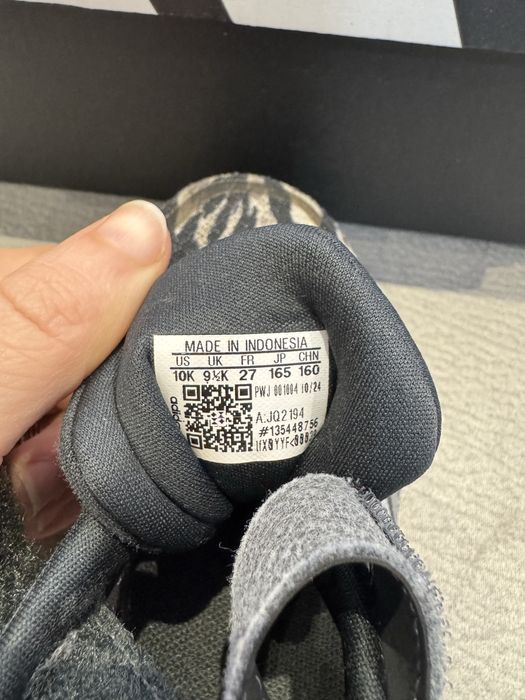 Маратонки Adidas 27 номер