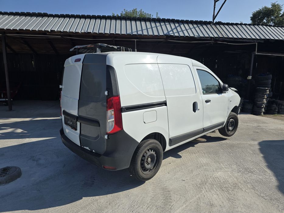 Usa dacia dokker lateral dreapta