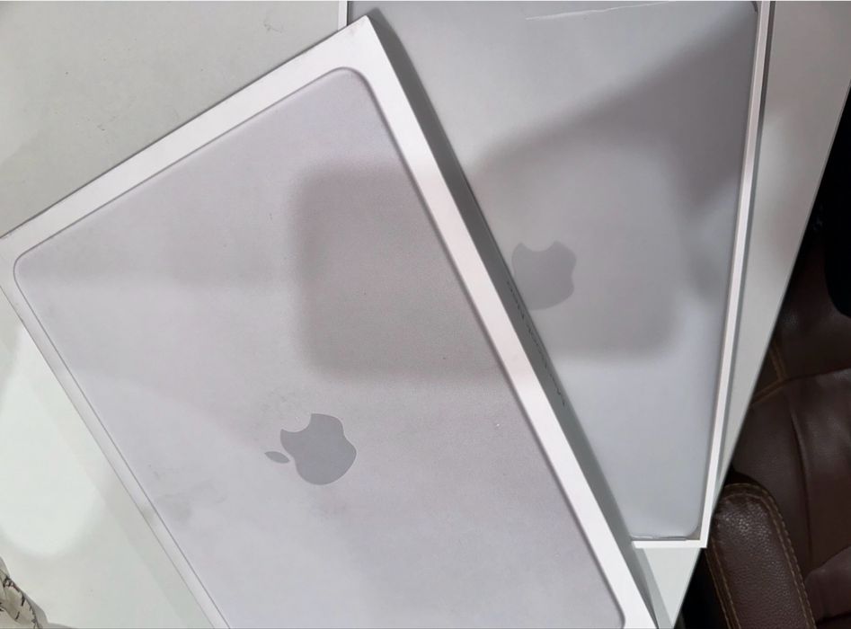 Запечатанный MacBook Neo