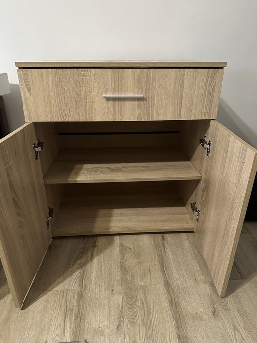 Comoda spatioasa ca noua