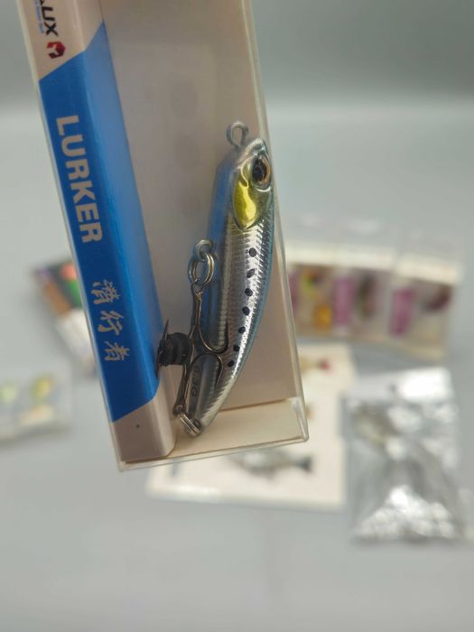 Комплект от 13 бр. примамки за риболов-воблери, блесни, туистери и др.