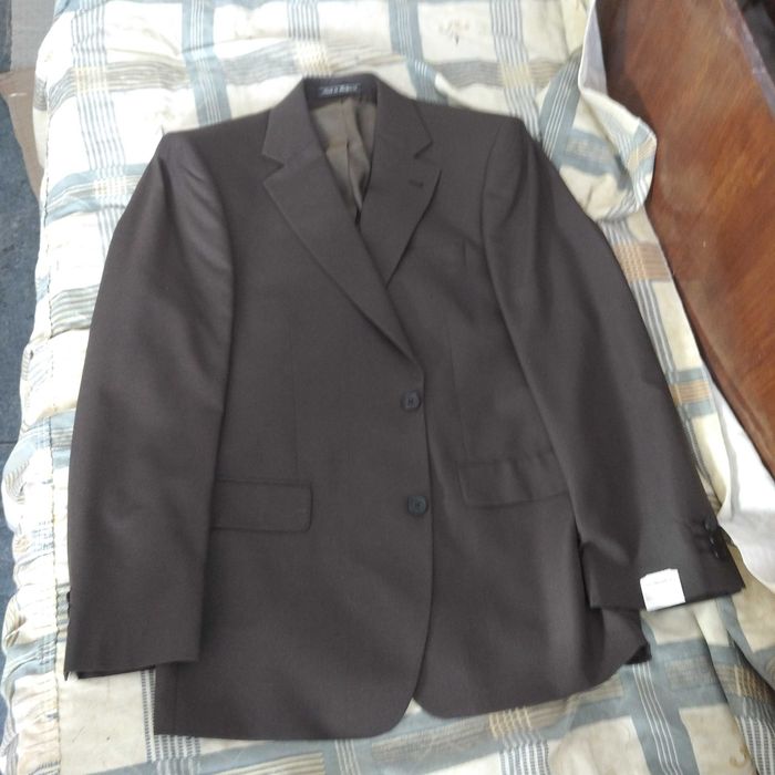 НОВ Костюм кафяв