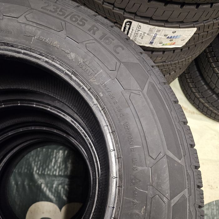 4 Нови зимни бусови гуми 235/65R16C Continental VaWinter 121/119R 10PR