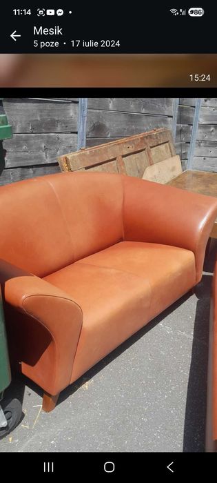 Doua canapele imitatie piele..