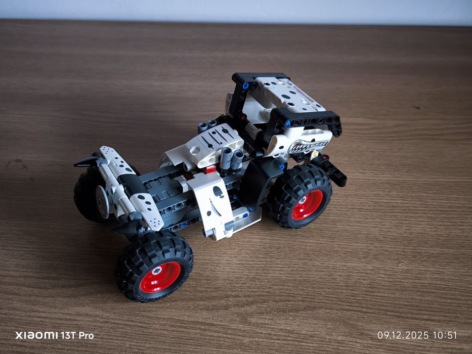4 seturi Lego Speed 76908 + 76896 + Lego Technic Monster 42150 + 42164