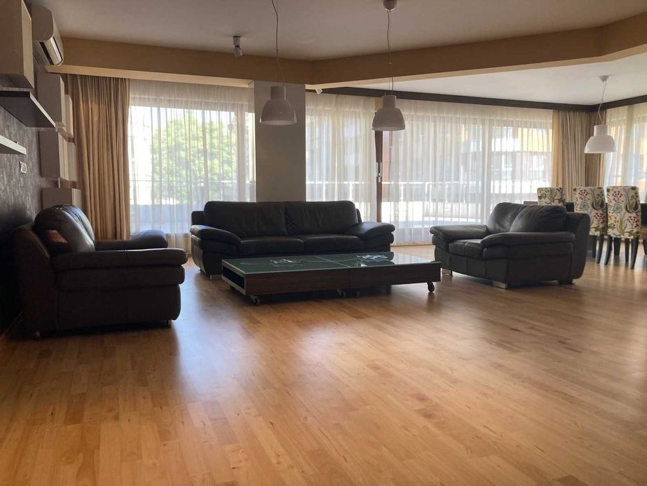 Дава се под наем Четиристаен апартамент в София, Борово - 330 кв.м за 1780 € - Снимка #4