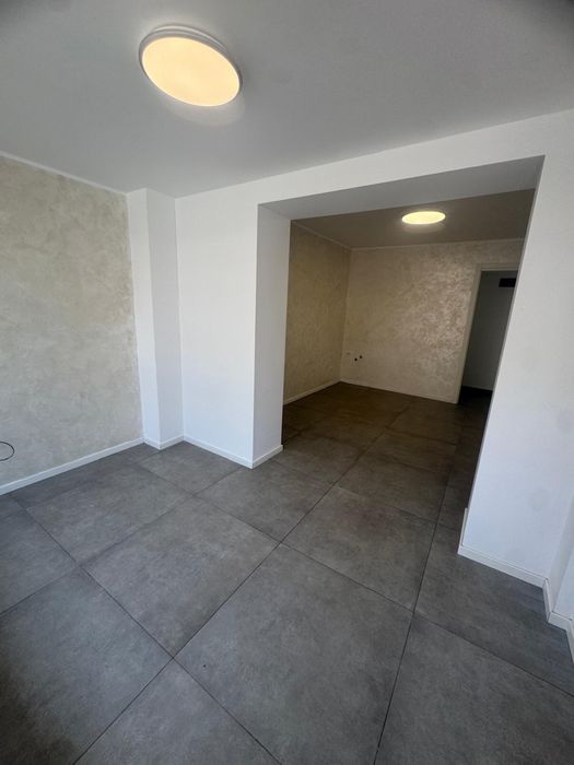 Inchiriez spatiu comercial strada Primaverii