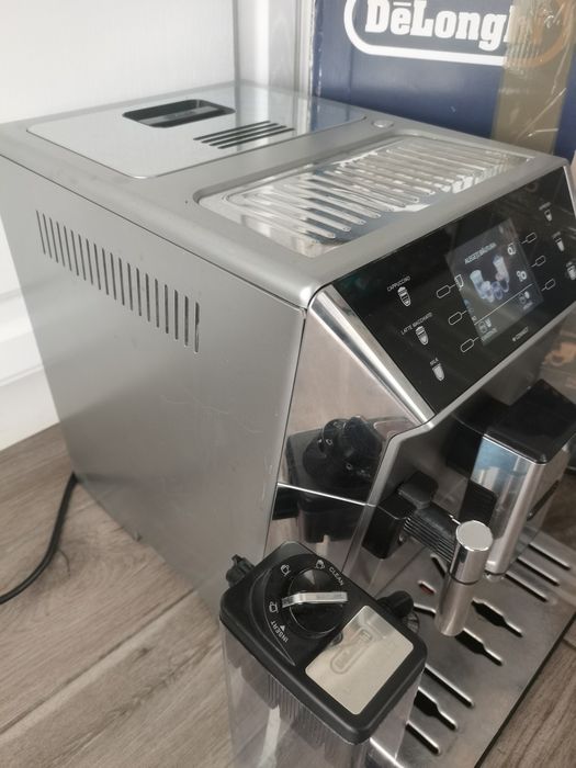 Aparat de cafea DeLonghi