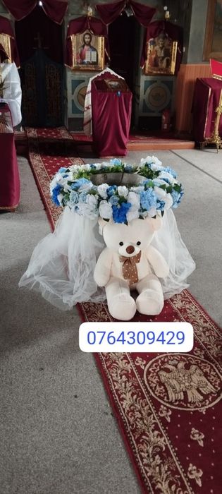 Aranjamente pentru botez cristelniță