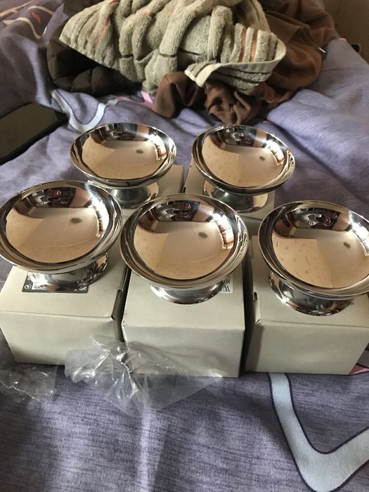 Креманка нержавика янги 32дона бор