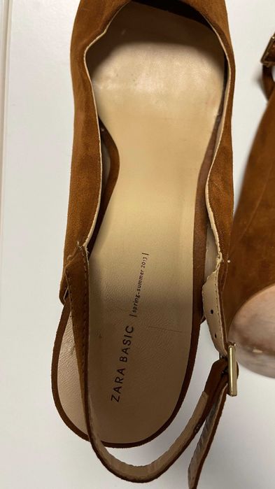 Sandale cu toc Zara, maro, marime 39