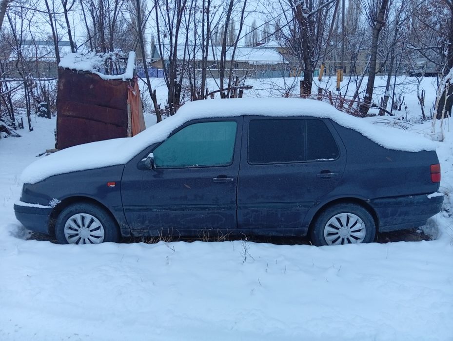 Фолцваген венто.