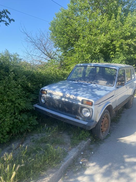 Лада нива 5 врати на части