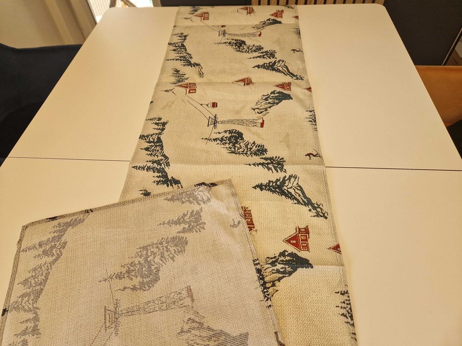 Нов тишлайфер зимен десен, 33/183 см.