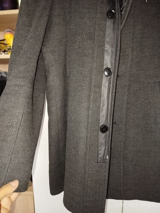 Тънко палто Dewberry