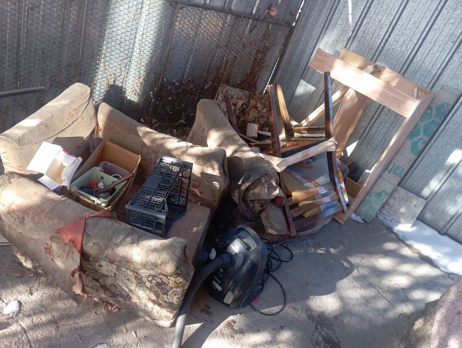 Отдам даром  только всё вместе