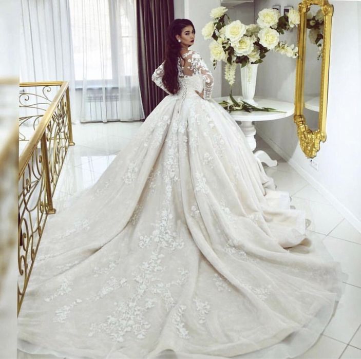 Свадебное платье