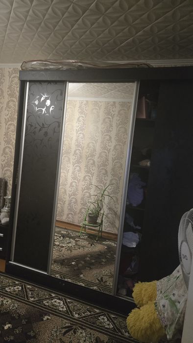 Продам спальный гарнитур