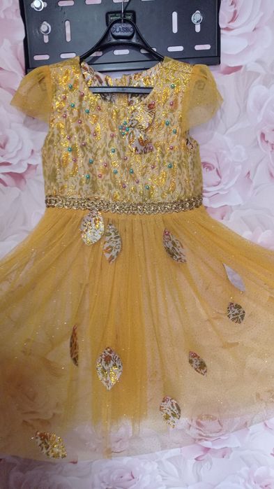 Продаётся платье.