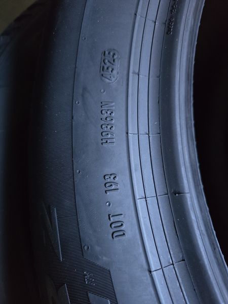 235/55/18 PIRELLI 4бр