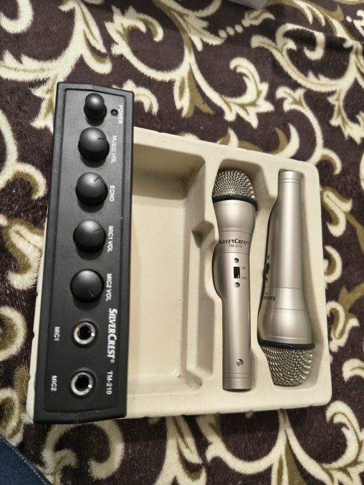 Vand microfoane caraoke