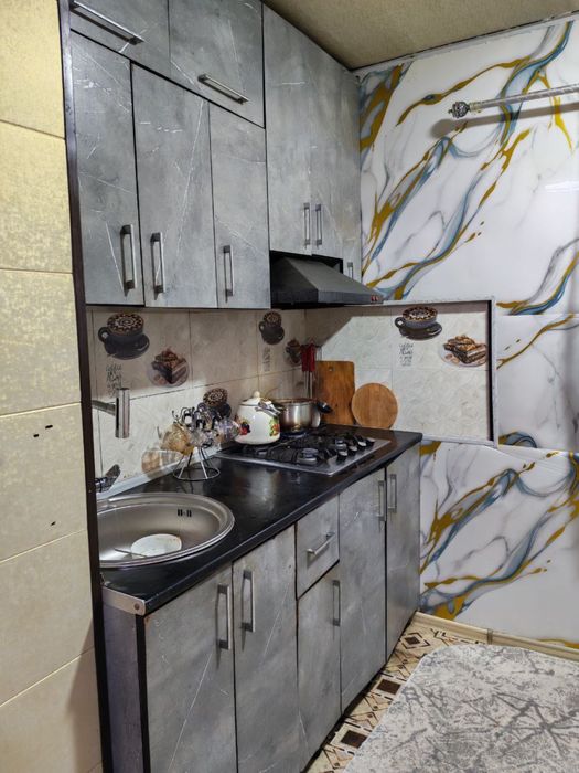 2 комнатная с ремонтом!!