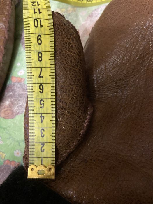 Продам варежки из дубленки.