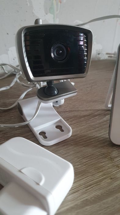 Бебефон с камера