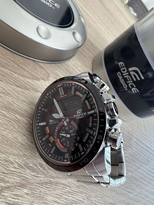 Vând ceas Casio Edifice ECB-800 Tough Solar