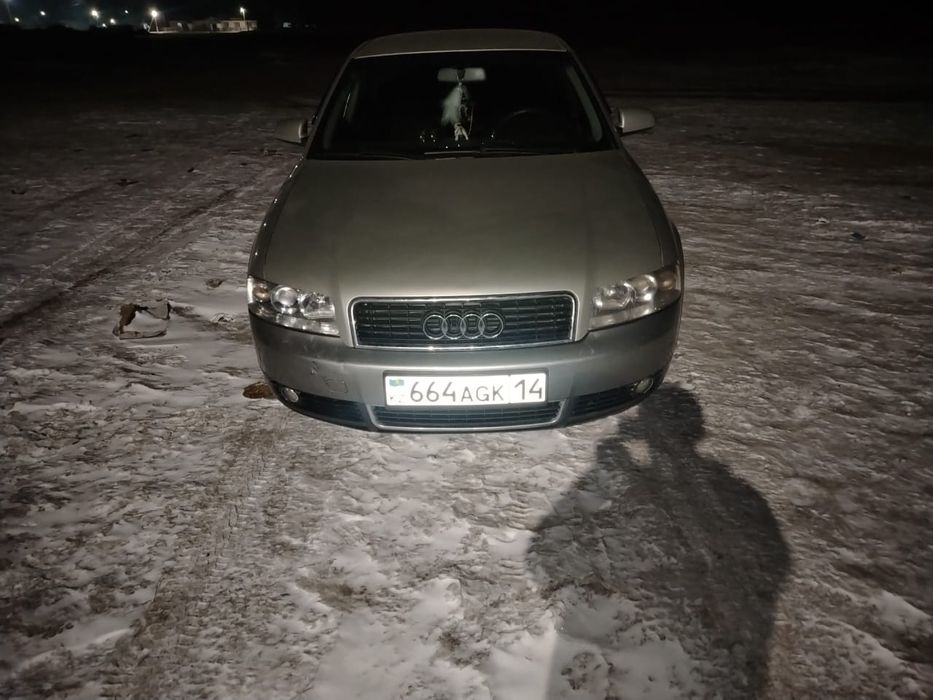 АУДИ А4 2003 год