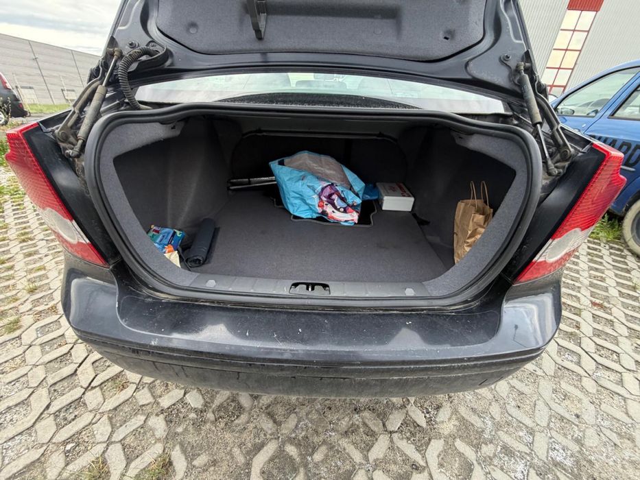 VOLVO S40 0 — imagine 2