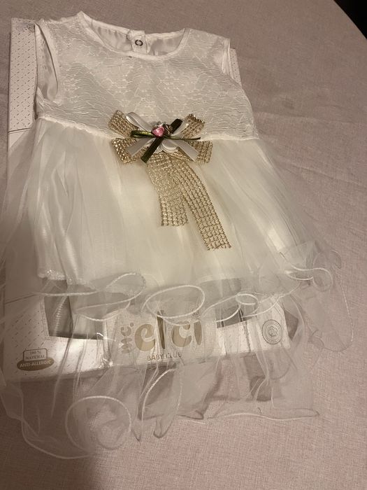 НОВ комплект  за кръщене, рожден ден или друг празник размер 62см!