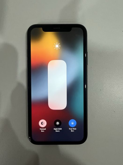 Продам  айфон 11 в идеале