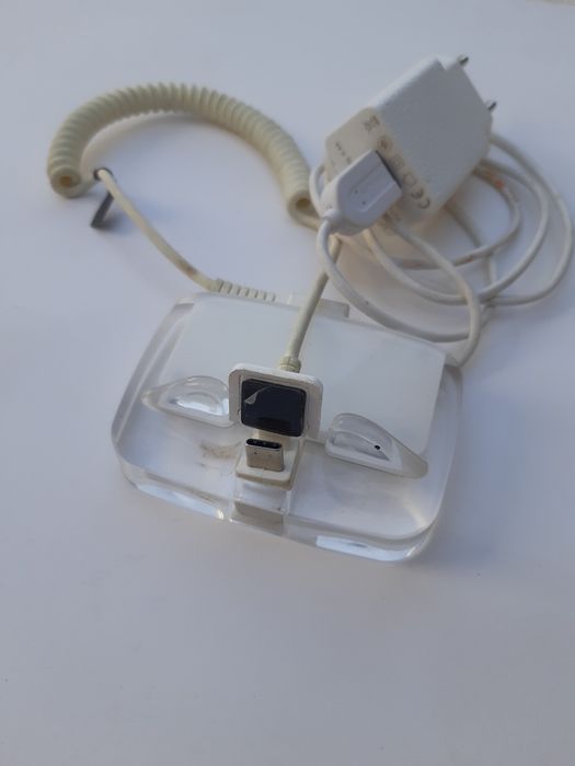 Антикражные подставки для телефонов