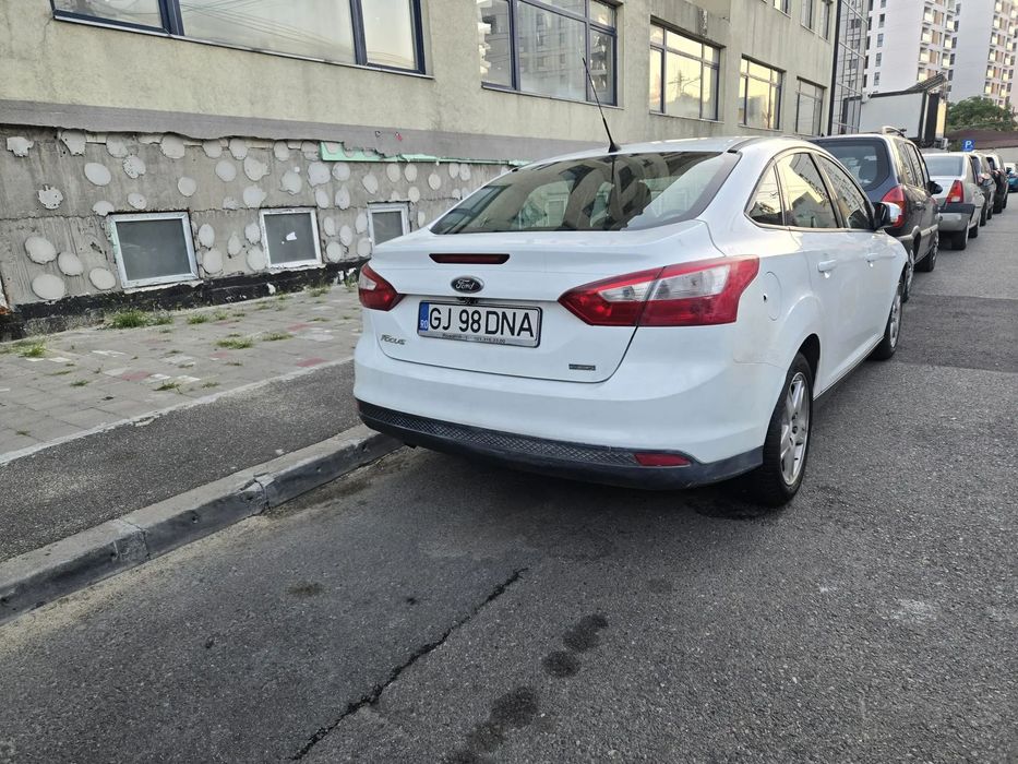 Ford Focus al doilea proprietar consola android incorporata