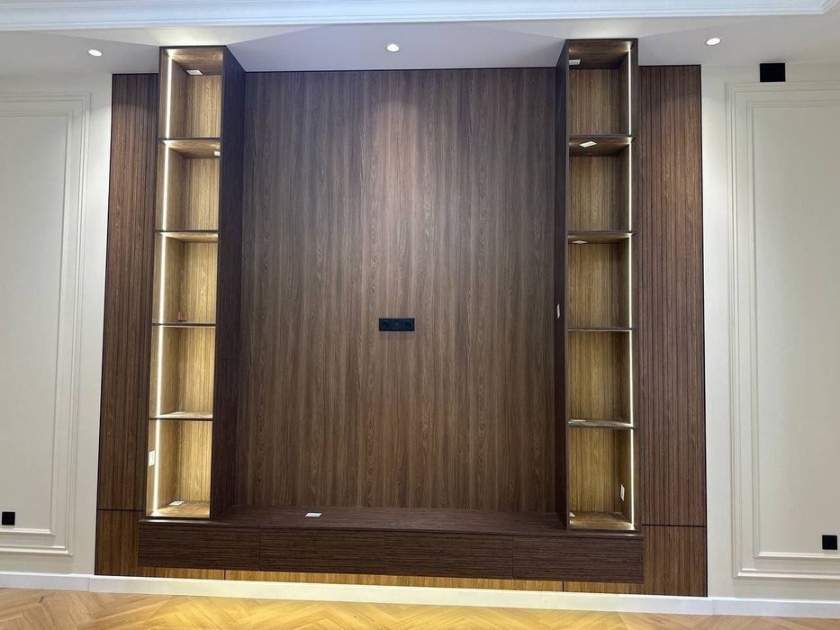 Продается коттедж 6 комнат, ориентир: High Town Moll, 300м² 2,,1 сотки
