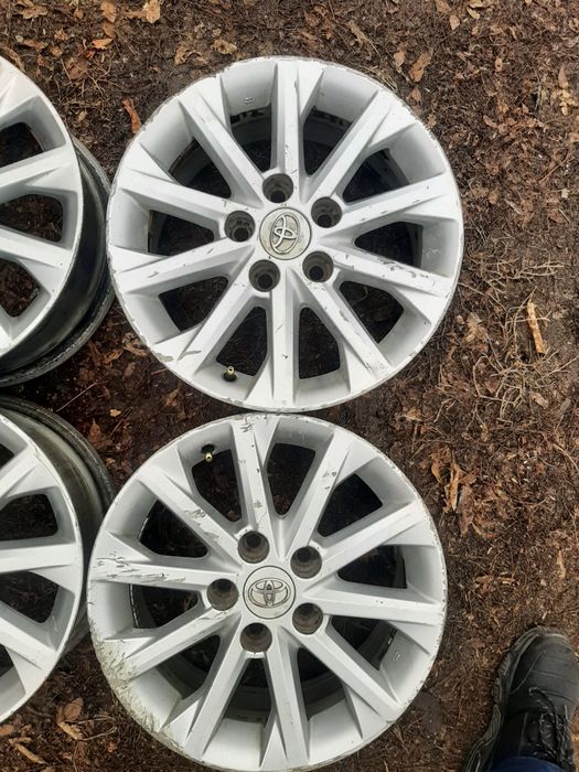 Продам диски р16 тойота. Оригинал