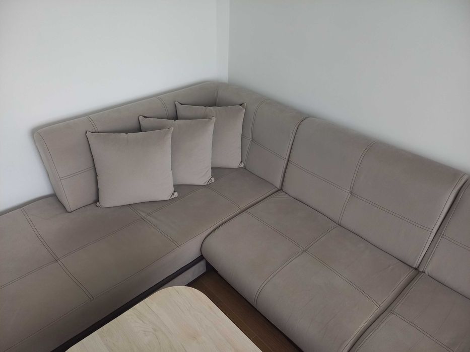 Ъглов холен диван